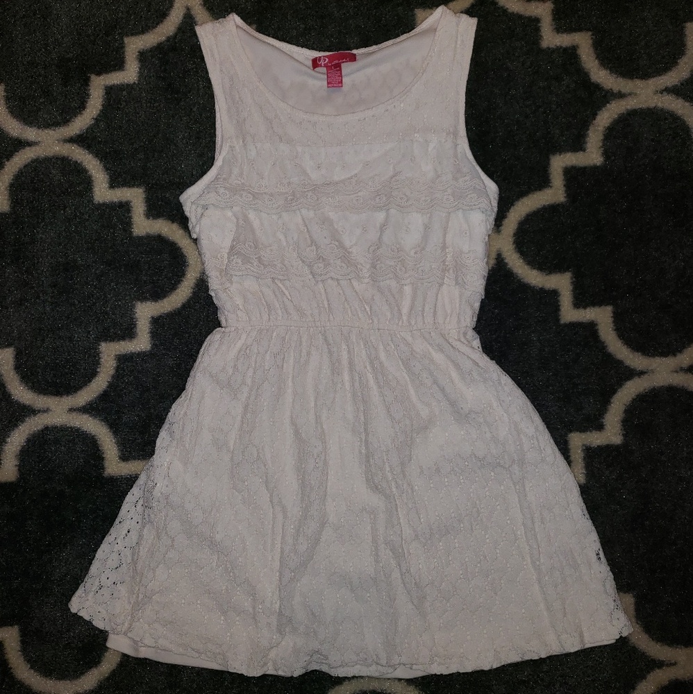 White lace dress